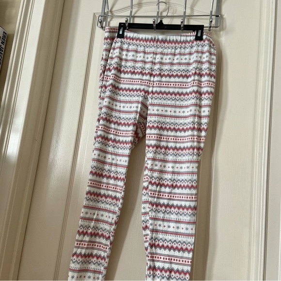 Christmas Fair Isle Pajama 2-Piece Lauren Conrad Set - Picture 3 of 9